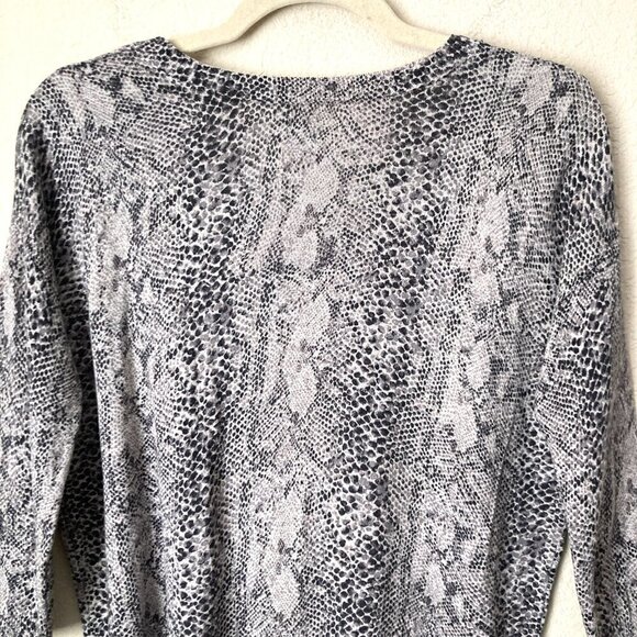 Aritzia Wilfred Silk Cashmere Blend Snake Reptile Print Sweater Top - Picture 5 of 8